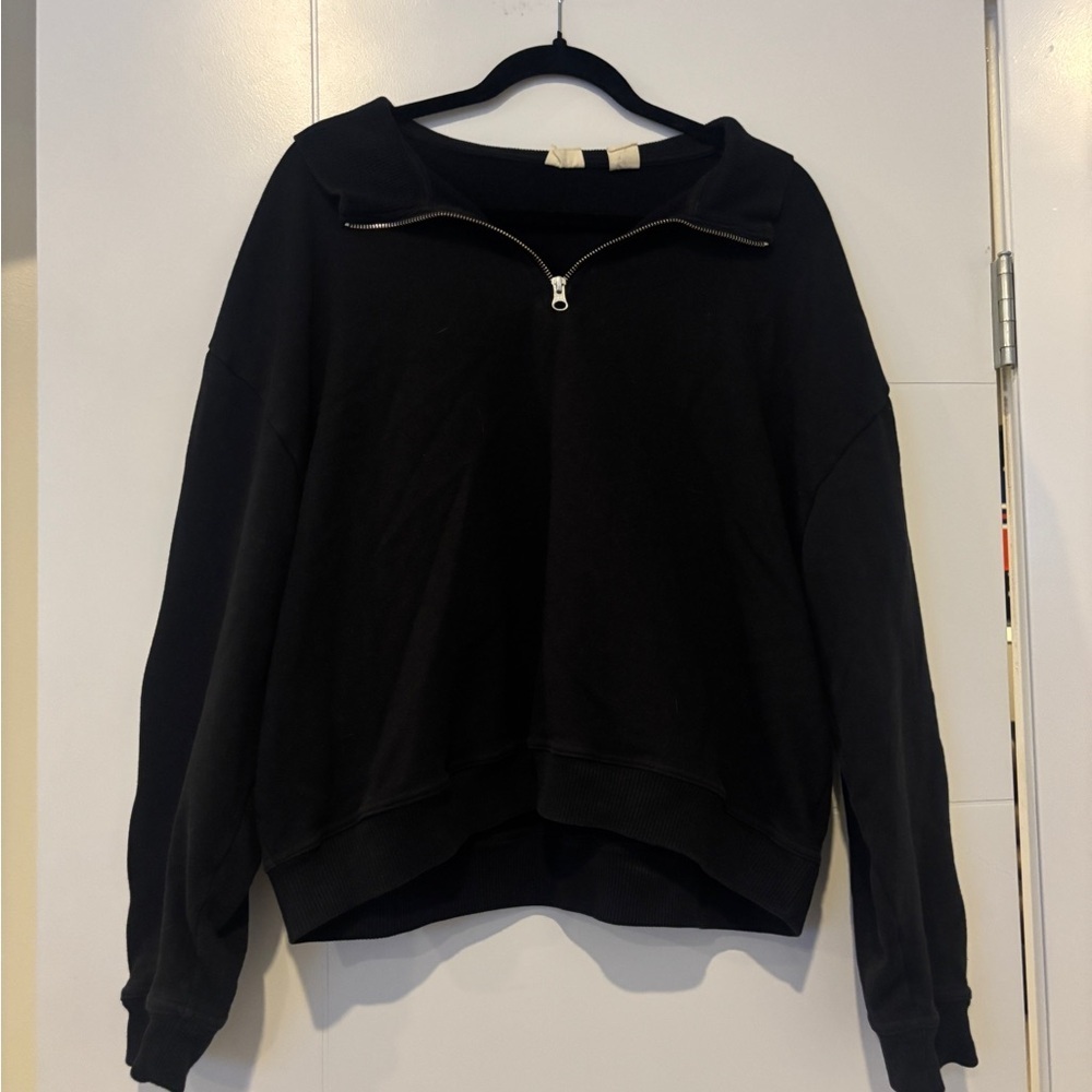 Levi’s Black Women's Zip-Up Top